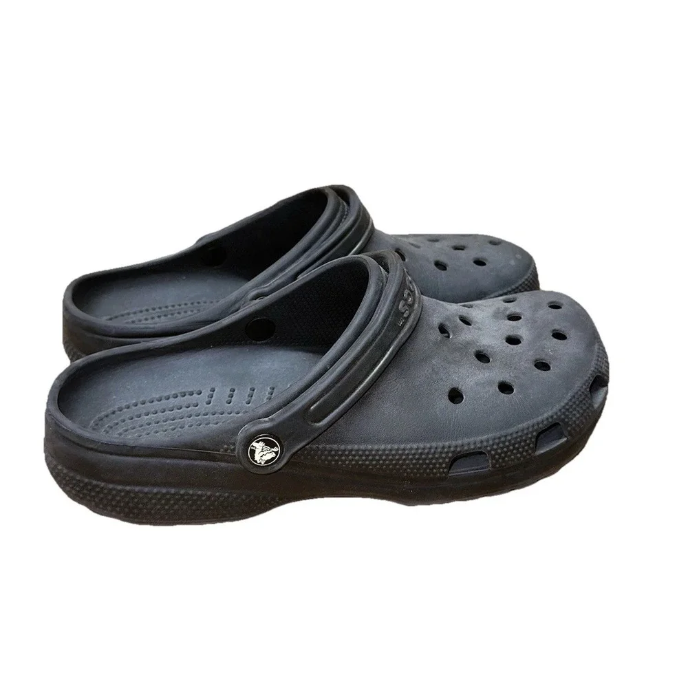 Crocs Clogs Black Unisex Men's 10 /‎ Women's 12 Classic Round Toe Shoes Slip On